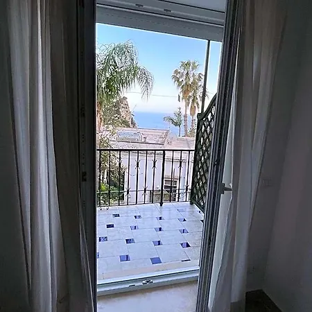 La Musa Capri