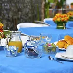 Alojamento de Acomodação e Pequeno-almoço La Musa 3*