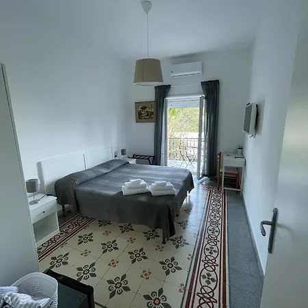 Oda ve Kahvaltı La Musa 3*